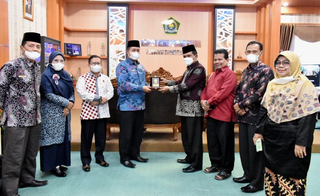 Kakanwil Kemenag Sumbar Apresiasi Persiapan IAIN Batusangkar Menuju UIN.