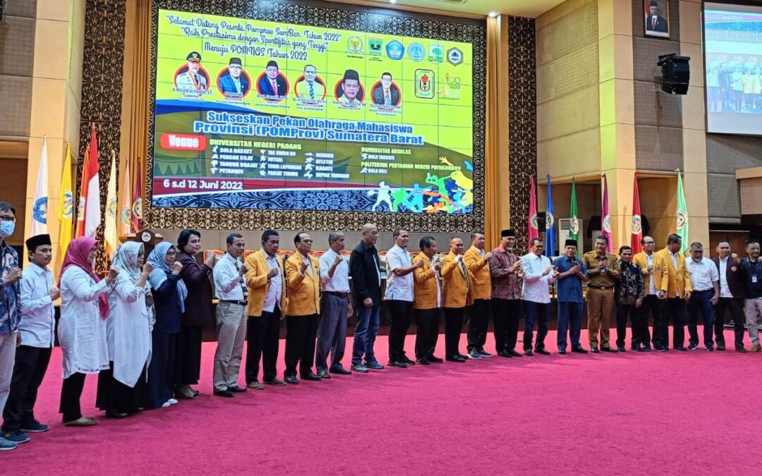 Warek III IAIN Batusangkar Lepas Kontingen POMPROV/SELEKPROV Ke Universitas Negeri Padang