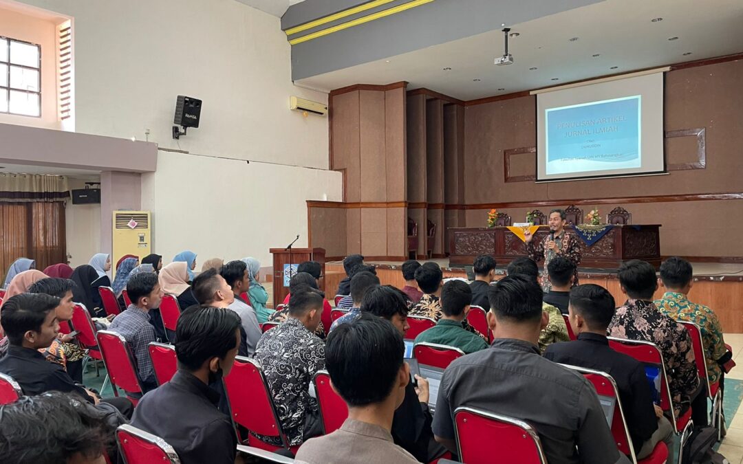 FAKULTAS SYARIAH LAKSANAKAN PELATIHAN PENULISAN ARTIKEL ILMIAH BAGI CALON WISUDAWAN FAKULTAS SYARIAH SEMESTER GENAP TAHUN AKADEMIK 2021/2022