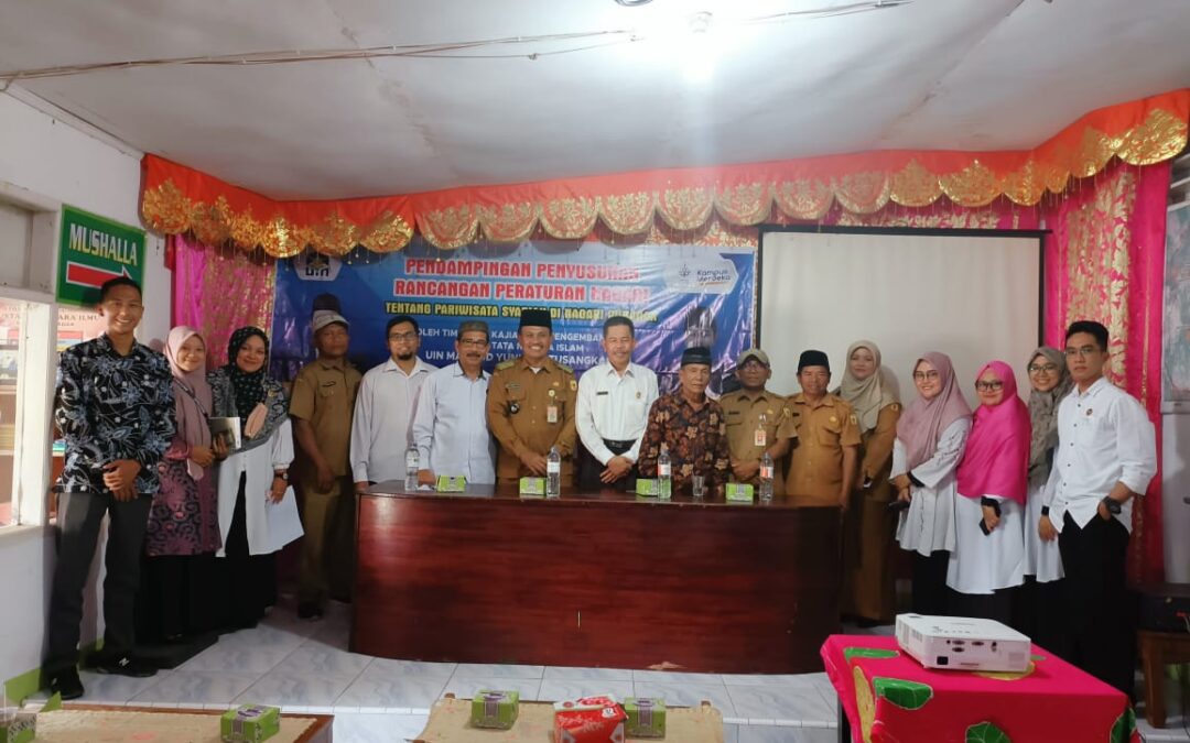 PkM OLEH PUSAT PENGKAJIAN HUKUM TATA NEGARA ISLAM FAKULTAS SYARIAH TENTANG PERANCANGAN PEMBUATAN PERATURAN NAGARI TENTANG PARIWISATA SYARIAH DI NAGARI CUBADAK