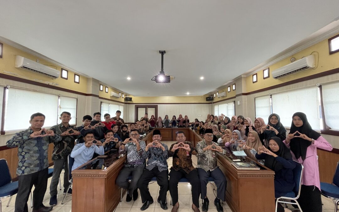 FAKULTAS SYARIAH BERSAMA LP3H UIN MAHMUD YUNUS BATUSANGKAR LAKSANAKAN KEGIATAN PELATIHAN PENDAMPINGAN PROSES PRODUK HALAL (PPH) BIMBINGAN KARIR BAGI CALON WISUDAWAN/WATI FAKULTAS SYARIAH
