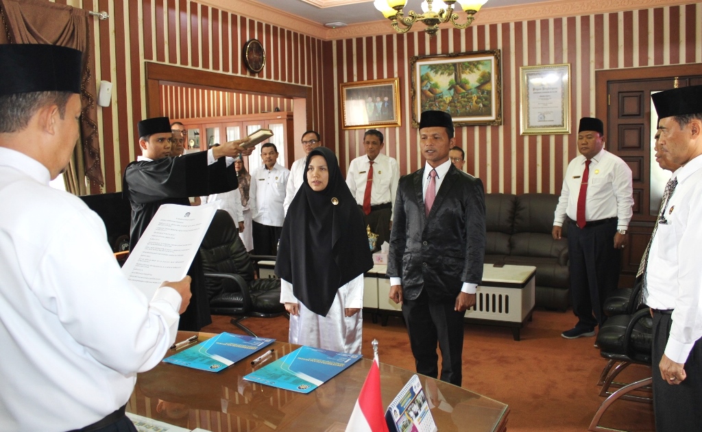 Lantik Pejabat Baru, ini Pesan Rektor UIN Mahmud Yunus Batusangkar