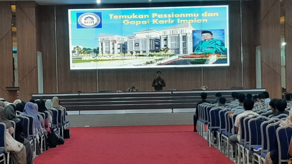 Dr. H. Dasril M.Pd Berikan Pembekalan Karir di UIN Imam Bonjol Padang: Menemukan Passion dan Raih Karir Impian