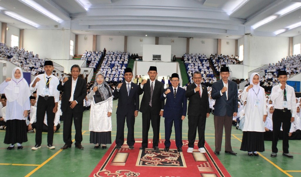 Sambut Mahasiswa Baru Riang Gembira & Persahabatan yang Hangat, PBAK UIN Mahmud Yunus Batusangkar Resmi Dibuka