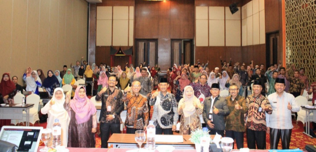 Siapkan Guru Professional, FTIK UIN Mahmud Yunus Batusangkar Selenggrakan Refreshment Lokakarya Bagi Dosen & Guru Pamong PPG