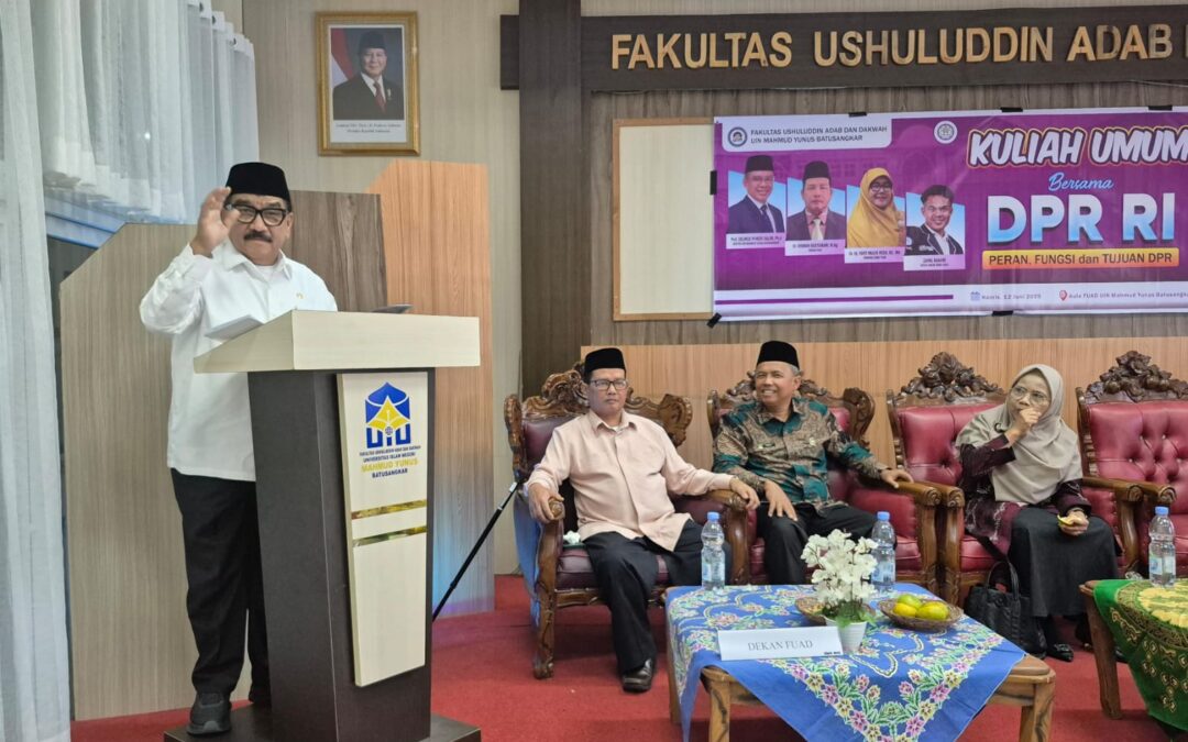 Anggota DPR RI M. Shadiq Pasadigoe, Bagikan Pengalaman Politik Dihadapan Ratusan Mahasiswa UIN Mahmud Yunus Batusangkar