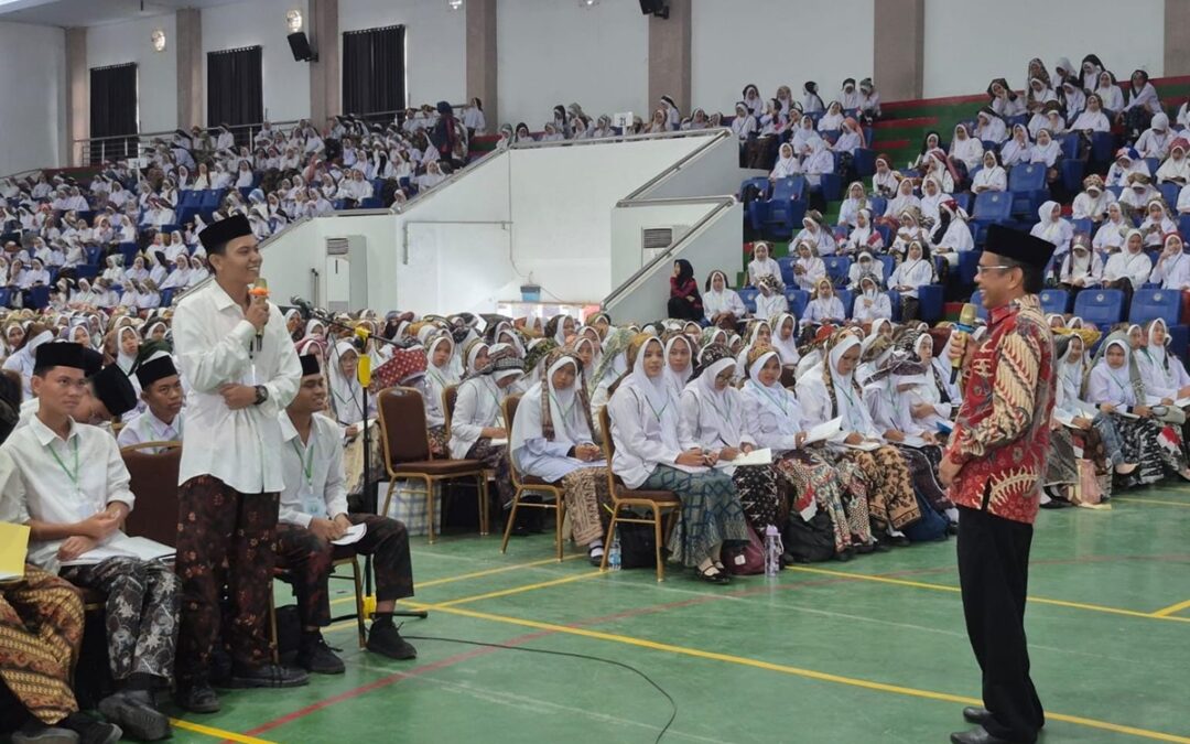 Rektor UIN Mahmud Yunus Batusangkar Tekankan Pentingnya Moderasi Beragama bagi Mahasiswa