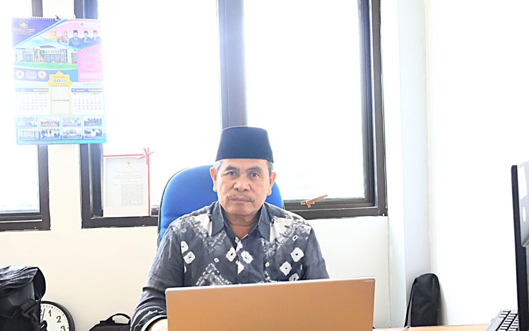 Prof. Dr. H. Zulkifli, M.A. Resmi Sandang Guru Besar Filsafat Hukum Islam: Kebanggaan dan Energi Baru bagi UIN MY Batusangkar