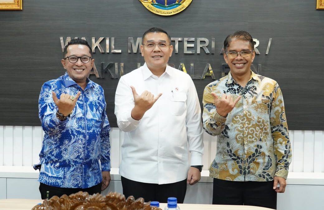 Upayakan Alih Fungsi Lahan Sesuai RTRW, Bupati Dan Rektor UIN MY Batusangkar Bertemu Wamen ATR/BPN