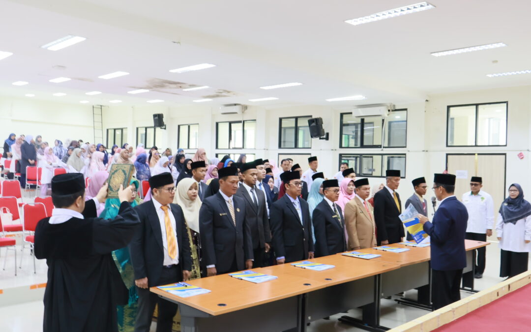 Rektor Lantik Pejabat Administrator, Pengawas, dan Pelaksana Akademik di Lingkungan UIN Mahmud Yunus Batusangkar