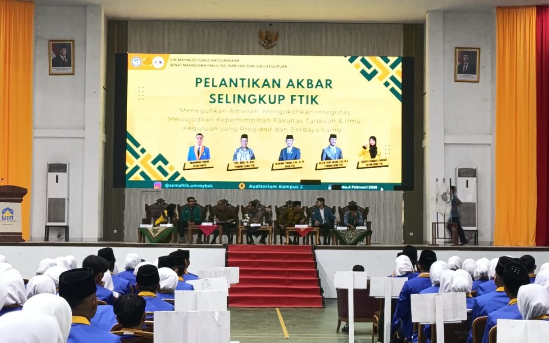 Pelantikan Akbar Ormawa FTIK UIN Mahmud Yunus Batusangkar, Ratusan Mahasiswa Siap Gerakkan Organisasi