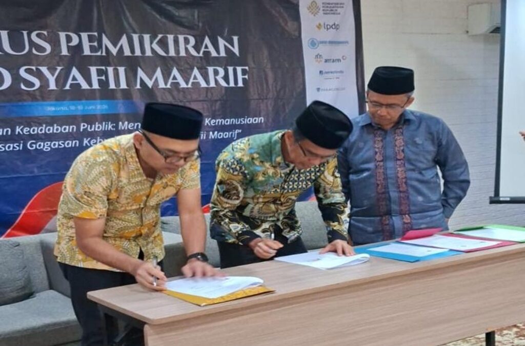 UIN Mahmud Yunus Batusangkar dan MAARIF Institute Perkuat Kolaborasi Akademik melalui Penandatanganan MoU