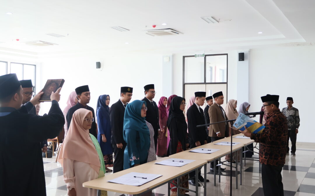 UIN Mahmud Yunus Batusangkar Lantik 20 Pejabat Fungsional, Rektor Tekankan Disiplin dan Profesionalisme ASN