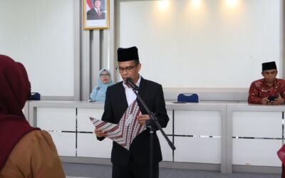 Perkuat Tata Kelola Akademik, Rektor Lantik 13 Pejabat Pelaksana Akademik UIN Mahmud Yunus Batusangkar