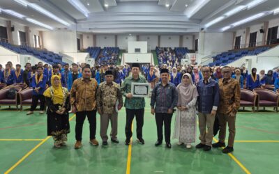Irman Gusman Bakar Semangat 934 Calon Wisudawan UIN Mahmud Yunus Batusangkar Hadapi Dunia Kerja